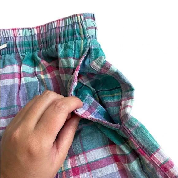 Vintage LL Bean Green Plaid Summer Shorts – Lightweight Hi-Waist w/ Tie & Pocket - Picture 3 of 13